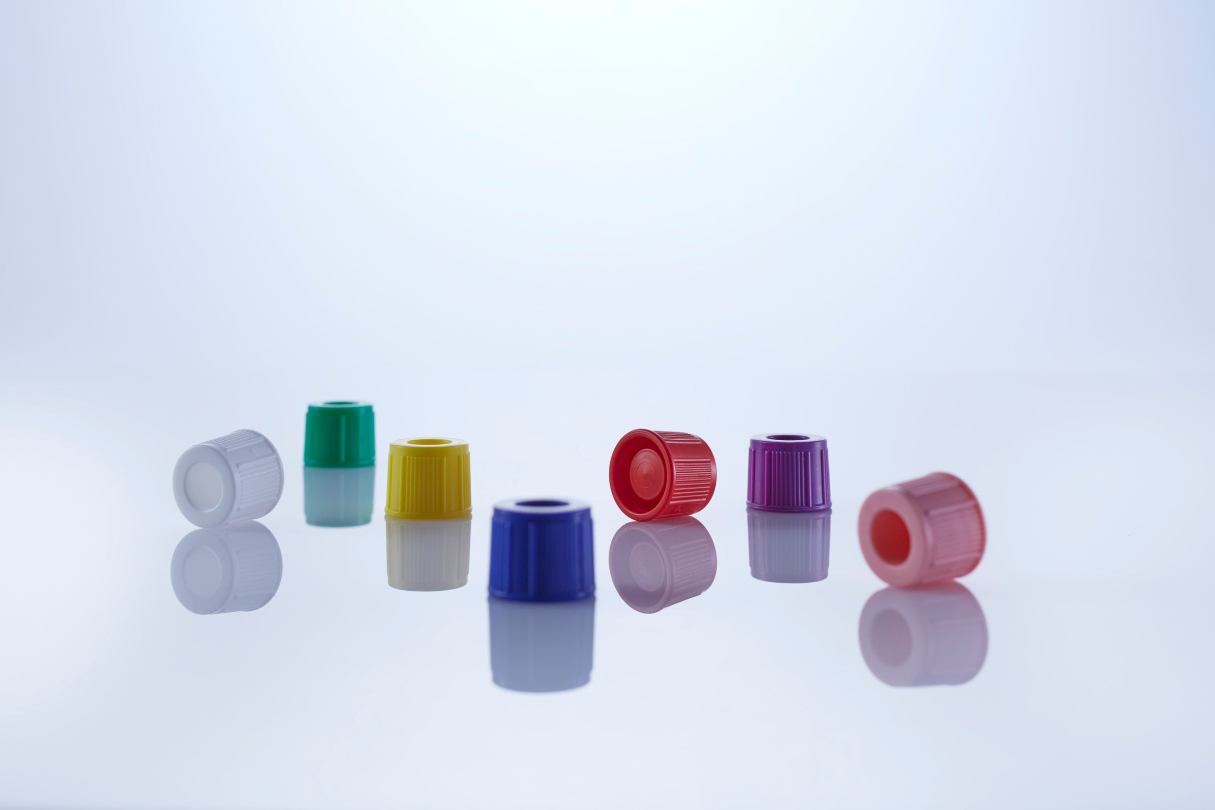 Greiner Snap Cap White Suit